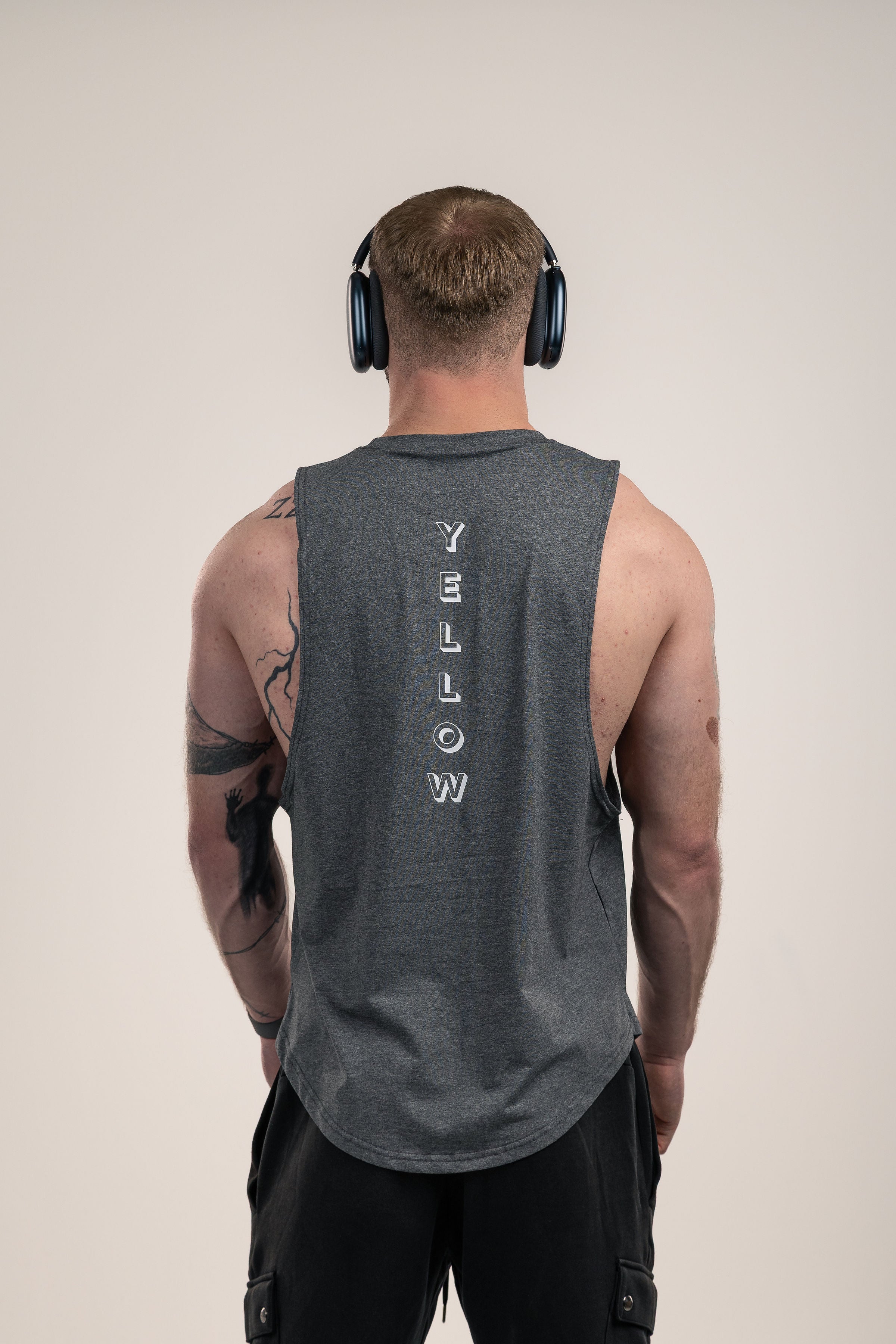 Dark Grey Round Neck Sleeveless Vest