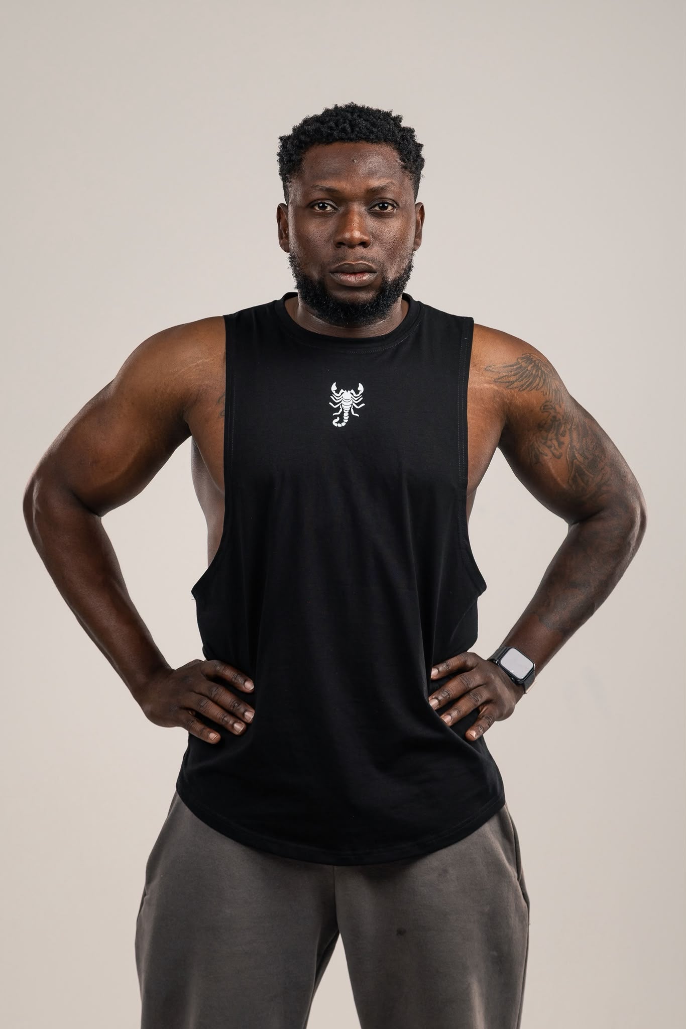 Black Round Neck Sleeveless Vest